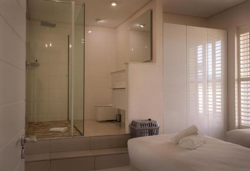 Beach Club Self Catering Apartments