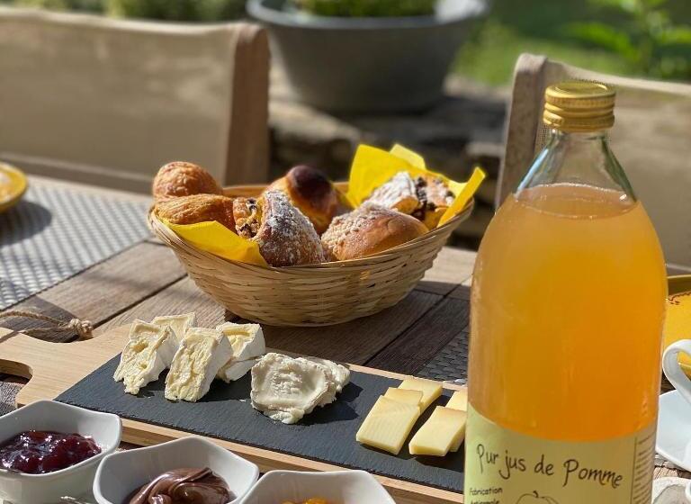 צימר Le Mas De La Martelière