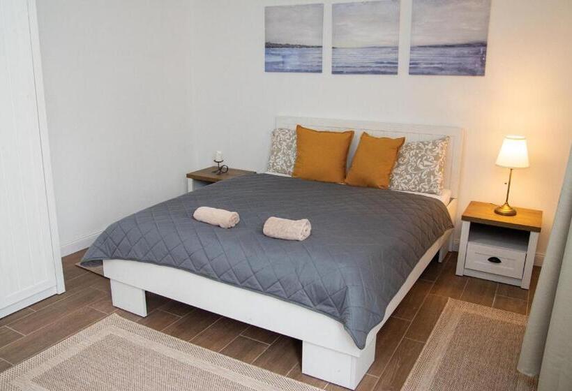 تختخواب و صبحانه Szépasszony Fogadó