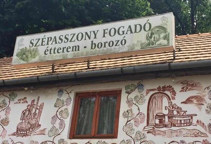 住宿加早餐  Szépasszony Fogadó
