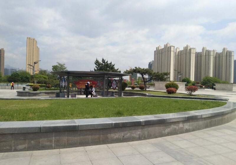 בית מלון כפרי Greentree Inn Taian High Speed Railway Station Lingshan Avenue Business