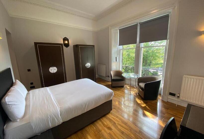 호텔 No6 West Coates