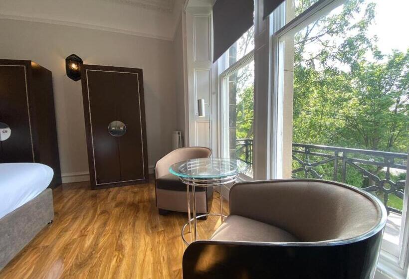 호텔 No6 West Coates