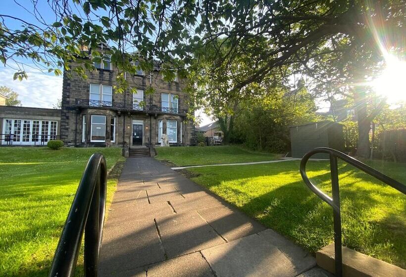 호텔 No6 West Coates