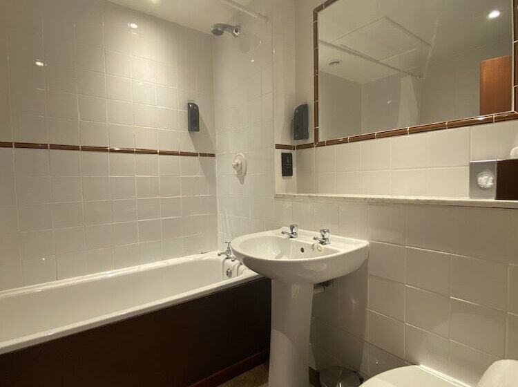 호텔 No6 West Coates