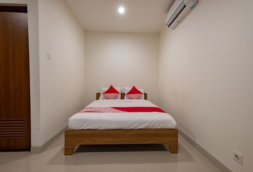 Отель Oyo 2245 Apartment Grand Kamala Lagoon