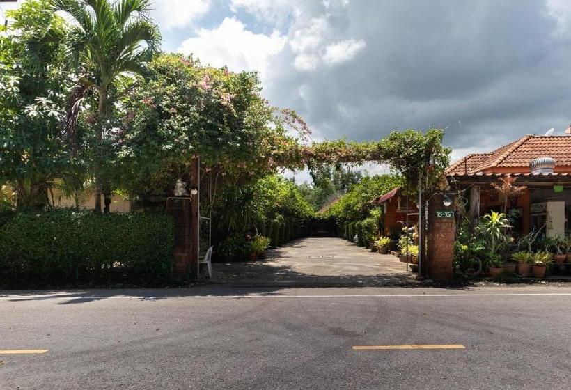 هتل Oyo 896 Shermar Garden Resort