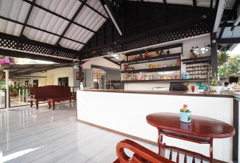 هتل Oyo 911 Suanphai Resort