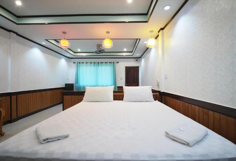 هتل Oyo 911 Suanphai Resort