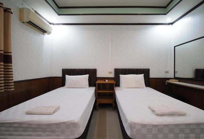 هتل Oyo 911 Suanphai Resort