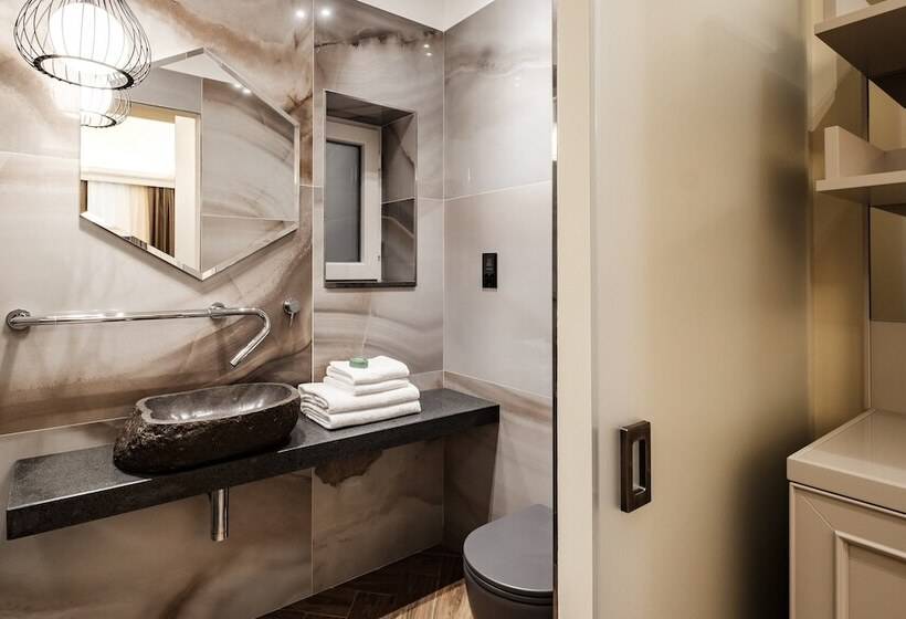 هتل Pjazza Merkanti Boutique Living