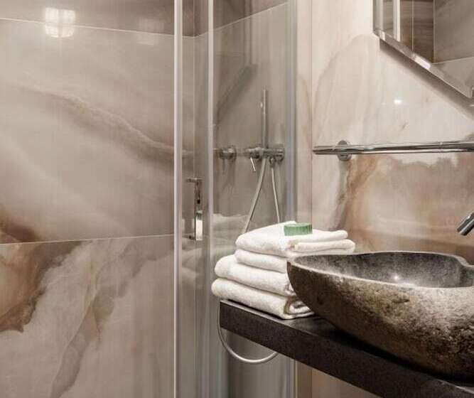 هتل Pjazza Merkanti Boutique Living