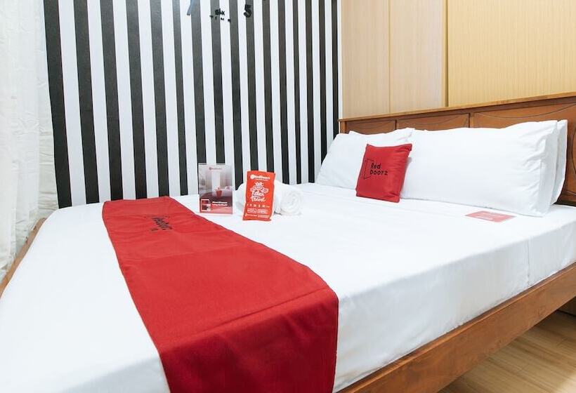 ホテル Reddoorz Premium @ Smdc Fairview 2