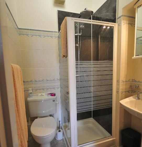 פנסיון Abacourt House