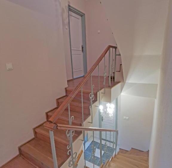 פנסיון Magic Holiday Vendégház