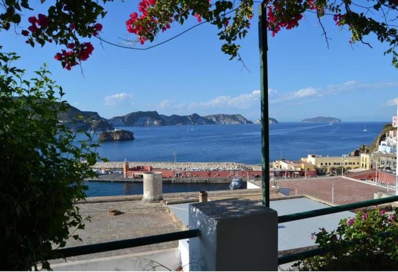 ペンション Maridea   Camere Con Vista Al Porto