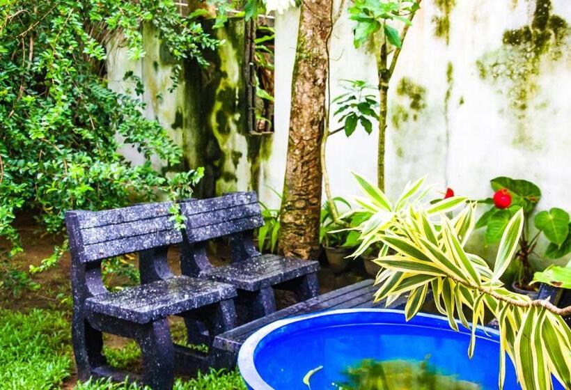 פנסיון Mommy House Unawatuna Nalaka