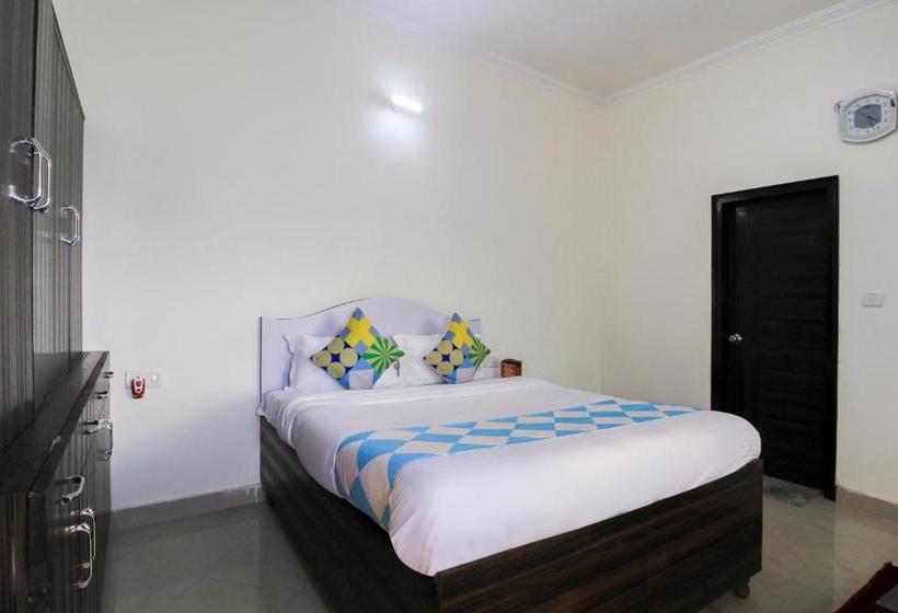 פנסיון Oyo Home 70640 Decent Cottage Padampuri