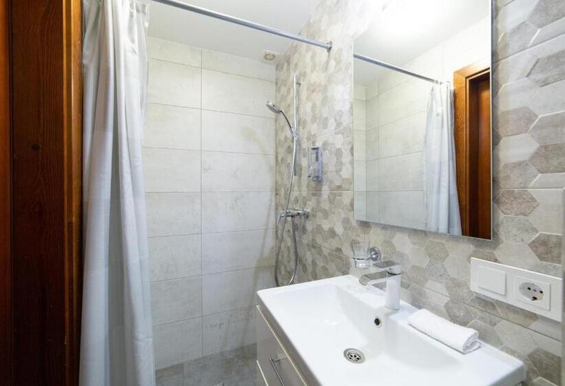 پانسیون Rasos Vila