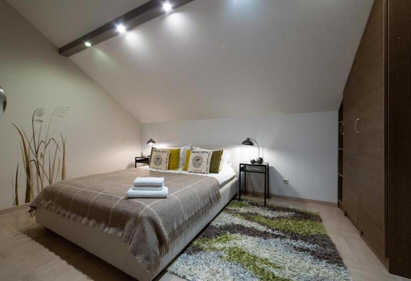 پانسیون Rasos Vila