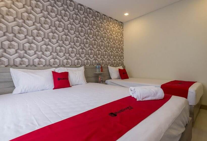 بنسيون Reddoorz Syariah @ Griya Shanta Malang