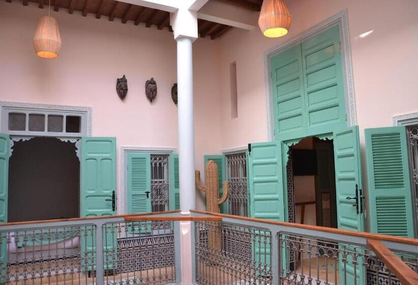 پانسیون Riad Louane