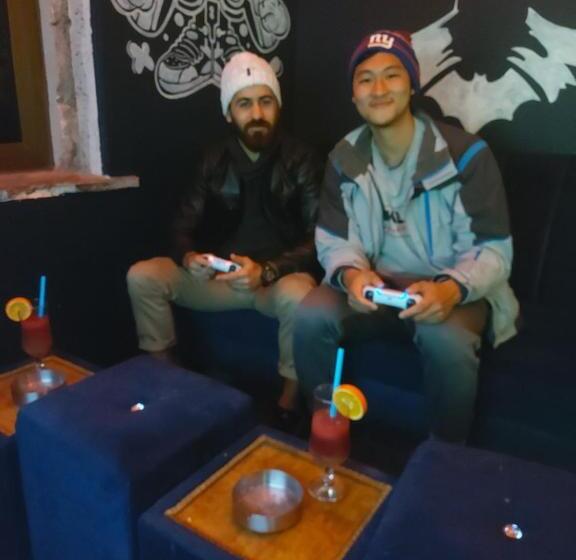 پانسیون The Old House