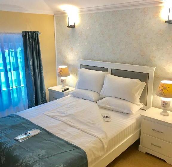 بنسيون Vila 18 Hotel Boutique