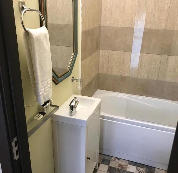 بنسيون Vila 18 Hotel Boutique