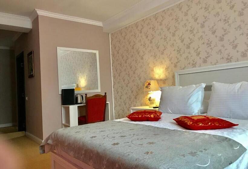 بنسيون Vila 18 Hotel Boutique