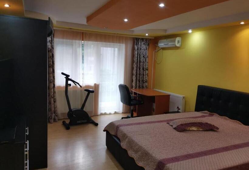 بنسيون Vila Efor