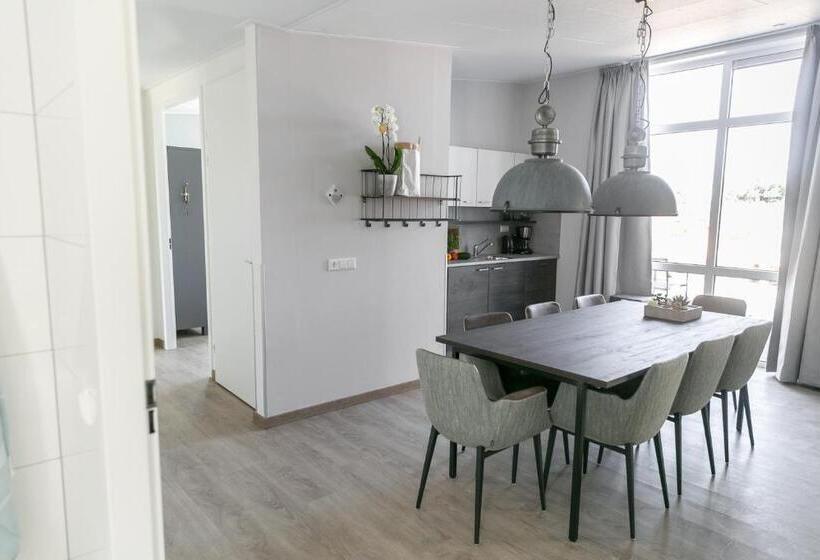 אתר נופש 14p Luxe Bungalow Met Serre