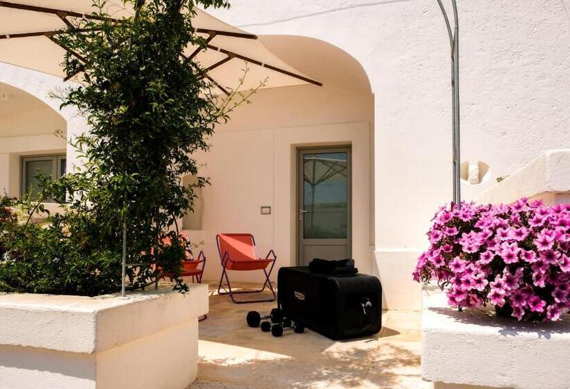 אתר נופש Masseria D'erchia