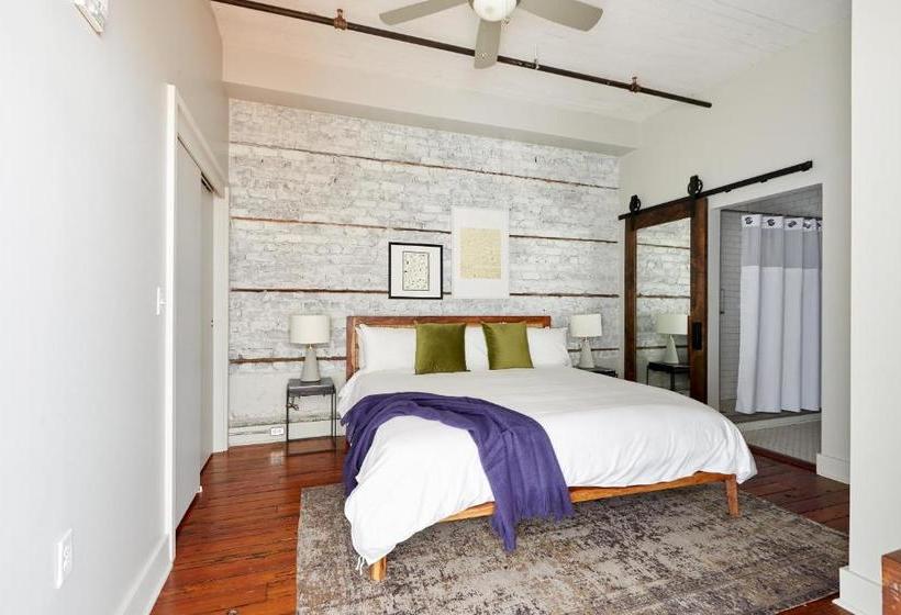 Sonder The Broughton