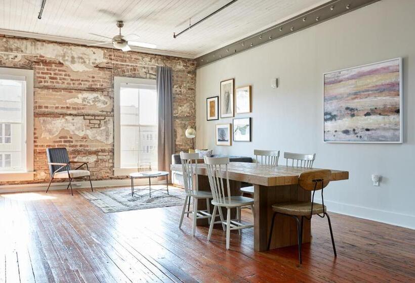 Sonder The Broughton