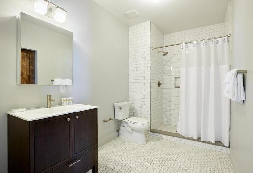 Sonder The Broughton