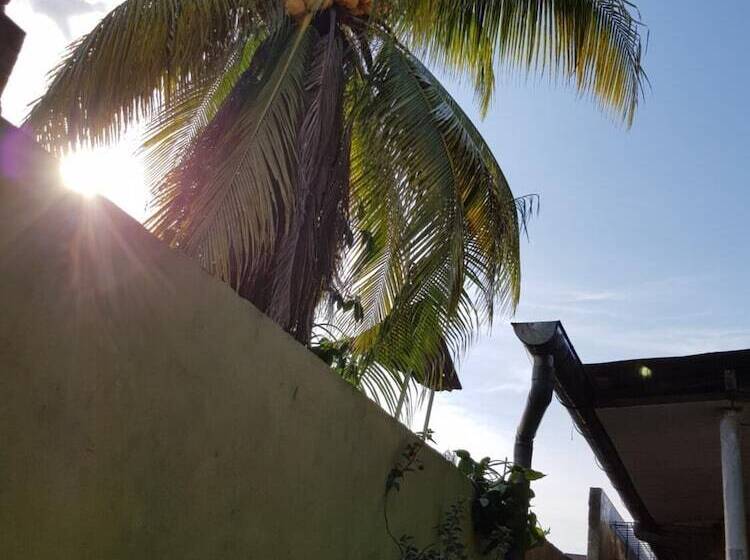 هاستل Urcututo House Iquitos