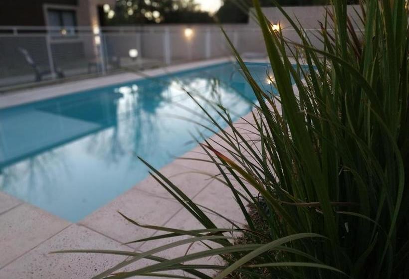 Ayres De Merlo Aparts