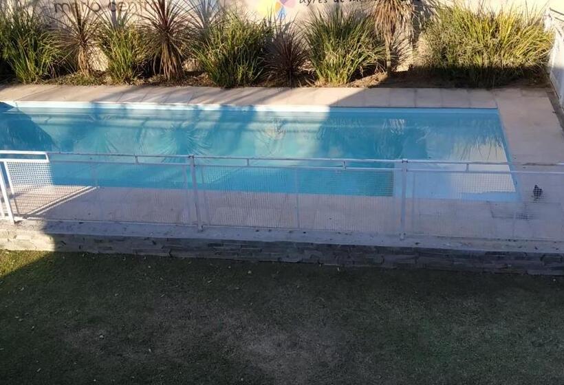 Ayres De Merlo Aparts