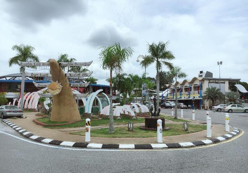 Dindings Pantai Desair Apartment By Dpd