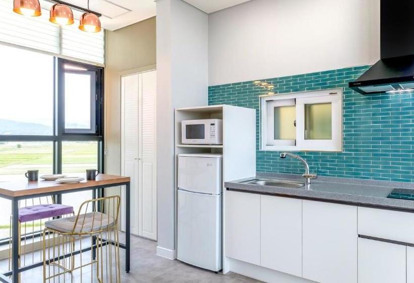 Gangneung Little Prince Spa Pension