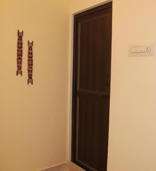 فندق Grand Suites Srirangam