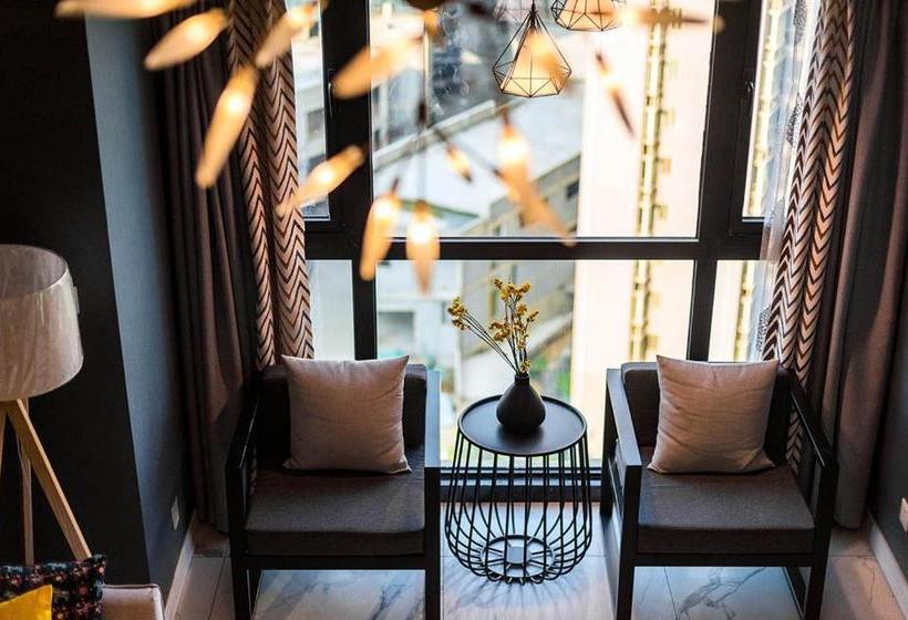 Отель Luoyang City, Henan Province. Waterfront International