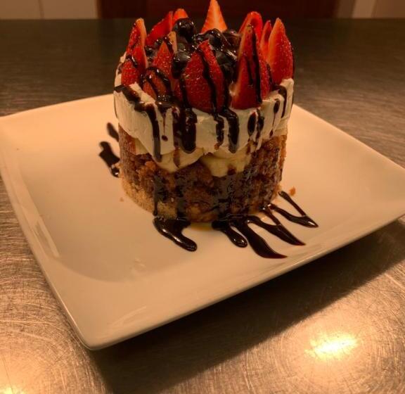 בית מלון כפרי The Savoy