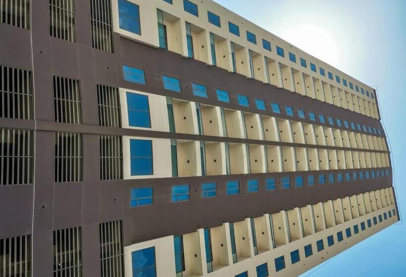 هتل The Spot Residence