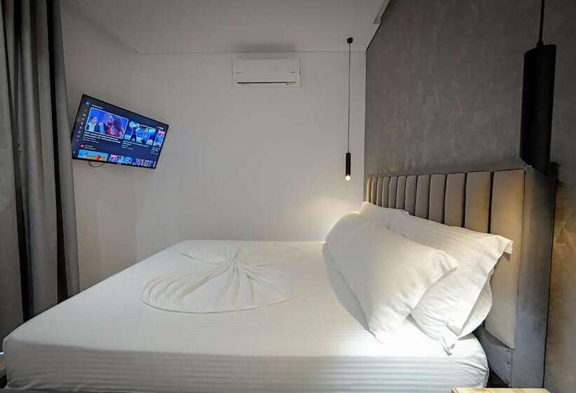 فندق Villa Juna Beach