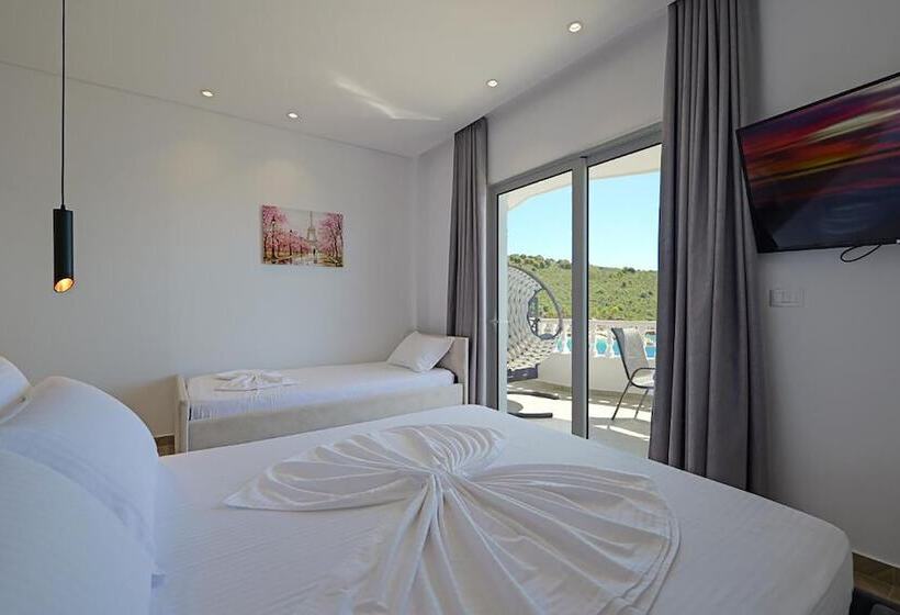 فندق Villa Juna Beach