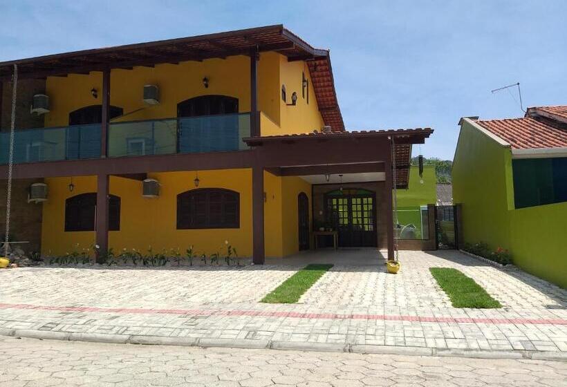 פנסיון Canto Dos Pássaros Bombinhas