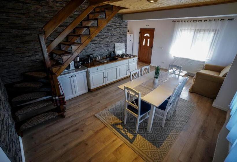 بنسيون Casa Eli