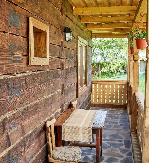 بنسيون Casa Eli